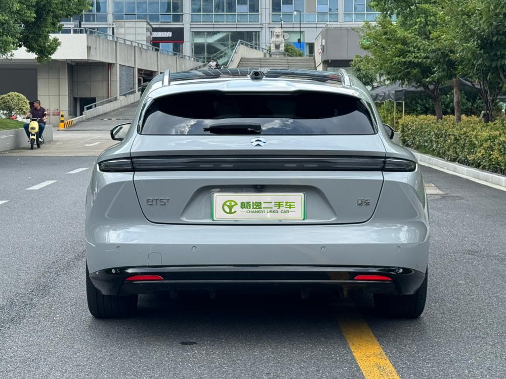 NIO NIO ET5T