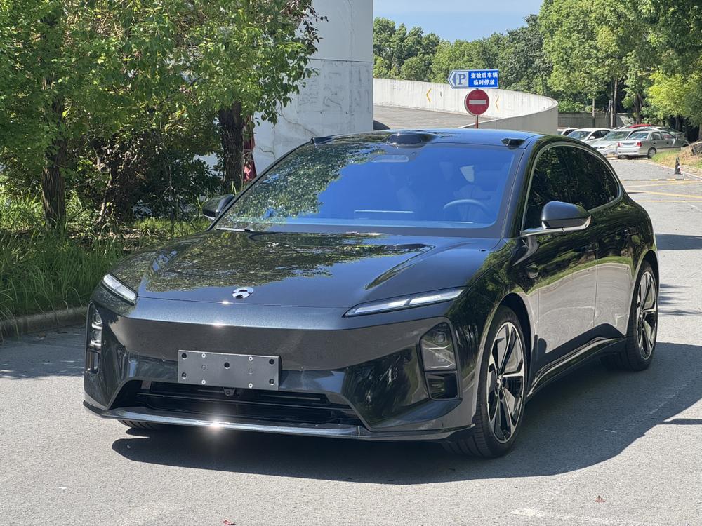 NIO NIO ET5T