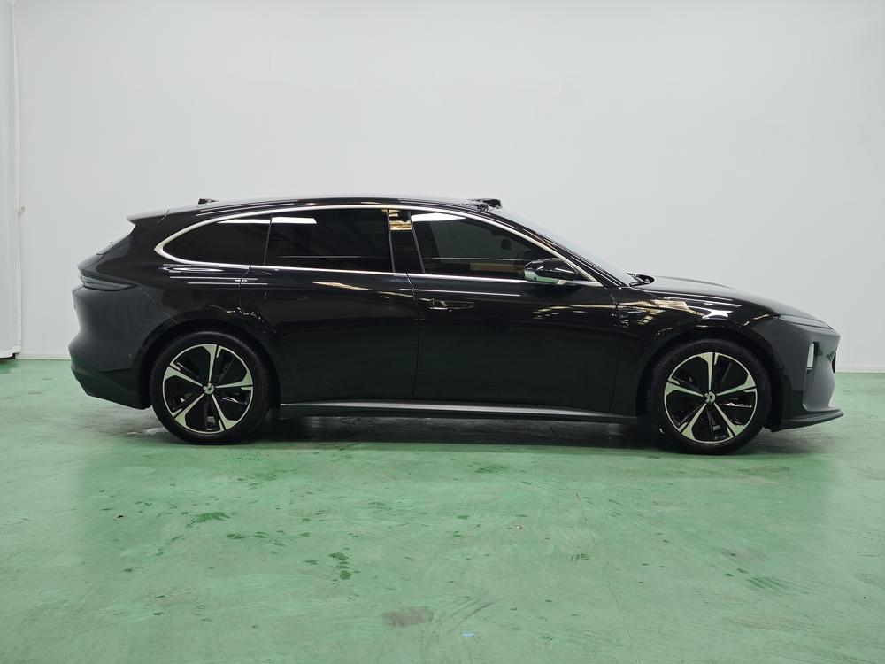 NIO NIO ET5T