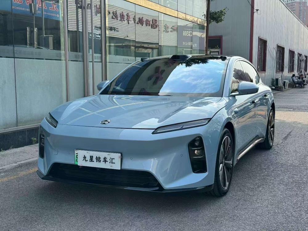 NIO NIO ET5T