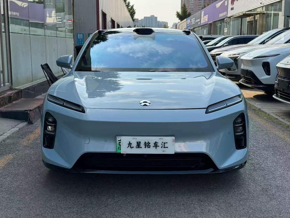 NIO NIO ET5T