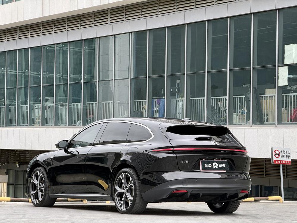 NIO NIO ET5T