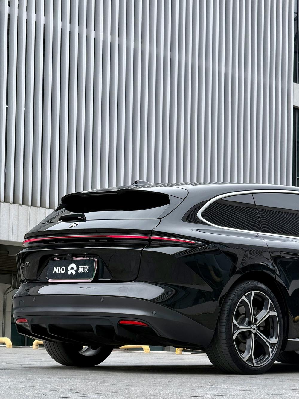 NIO NIO ET5T