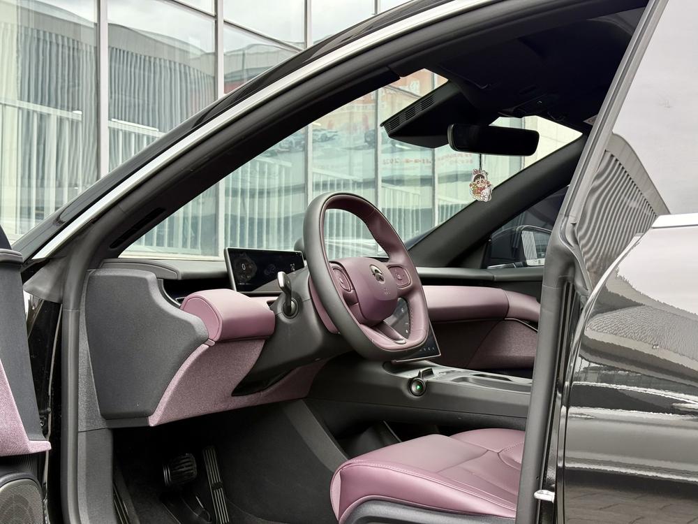 NIO NIO ET5T