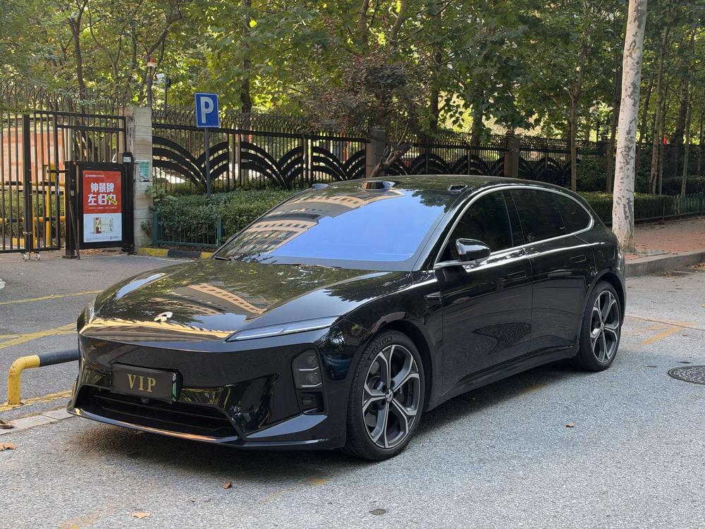 NIO NIO ET5T