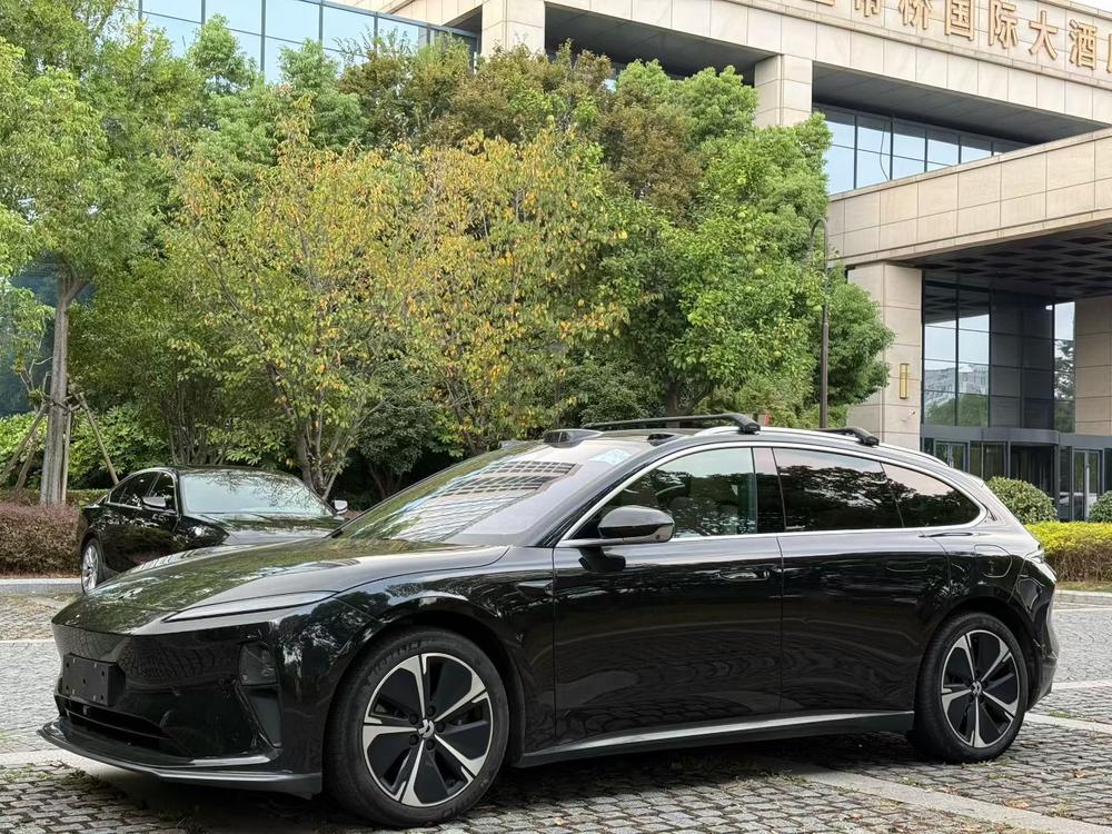 NIO NIO ET5T