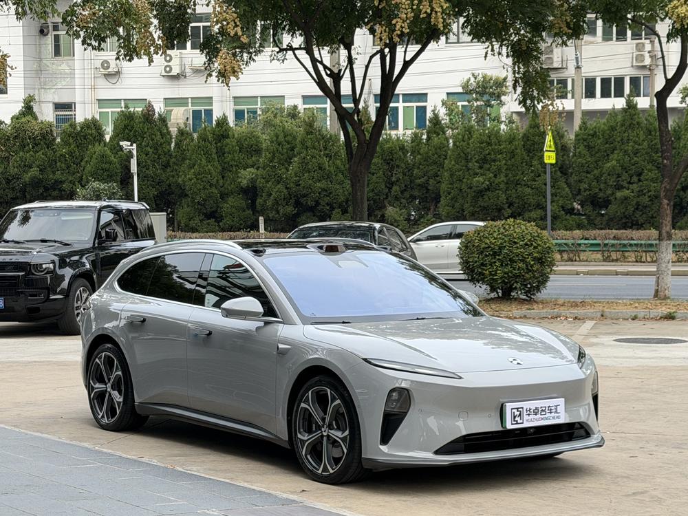NIO NIO ET5T