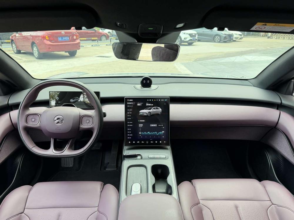 NIO NIO ET5T
