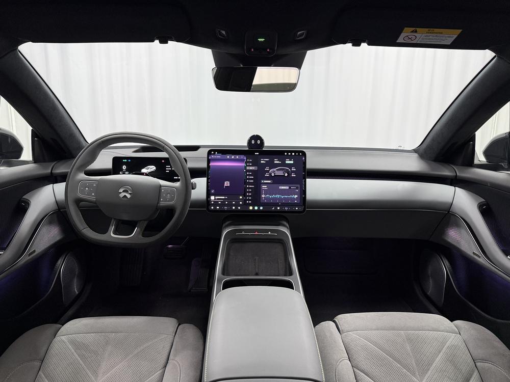 NIO NIO ET5T