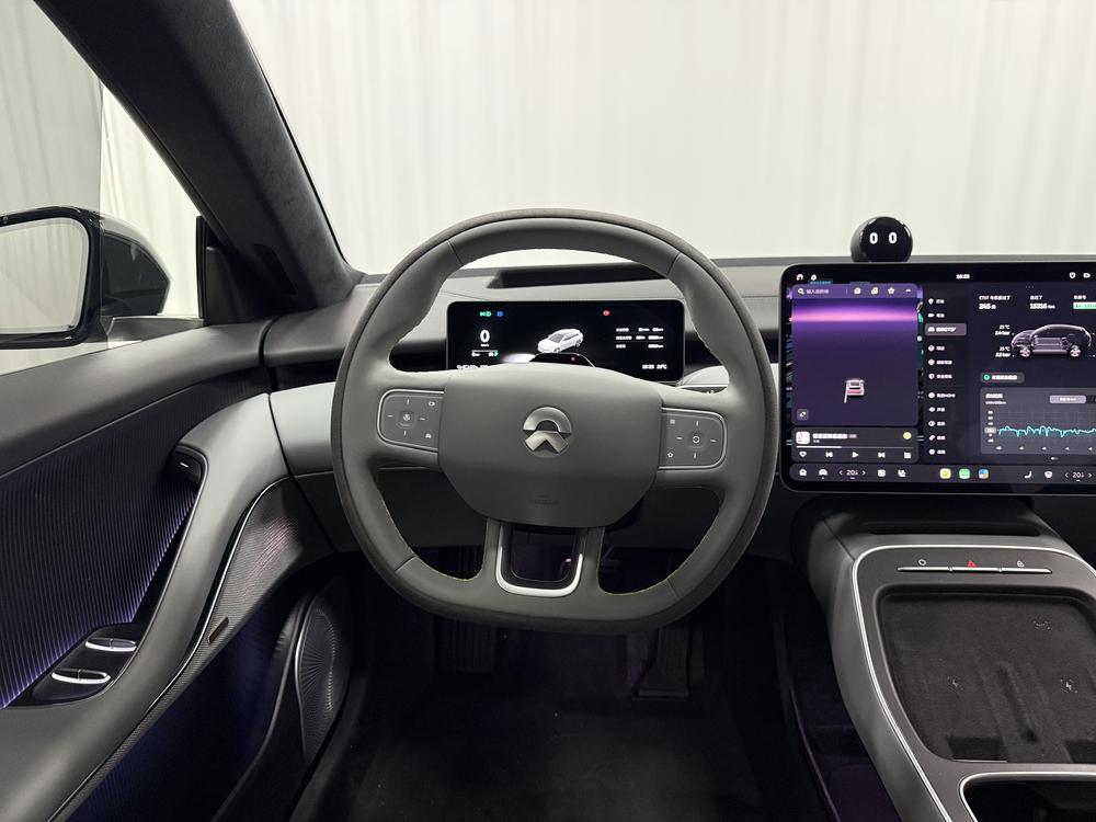 NIO NIO ET5T