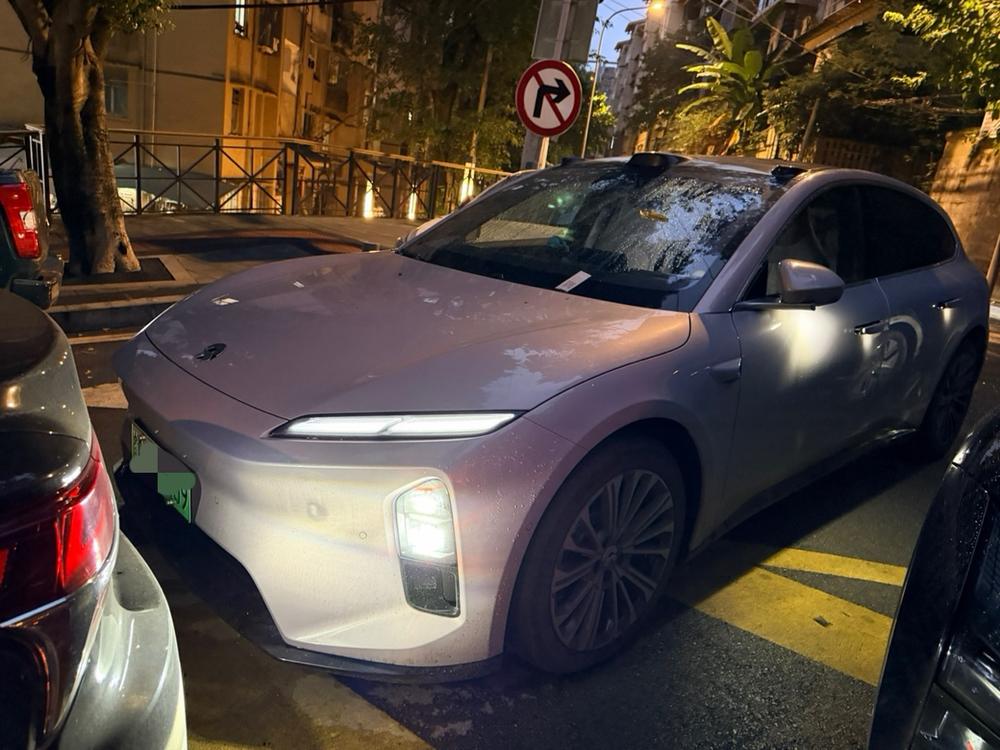 NIO NIO ET5T