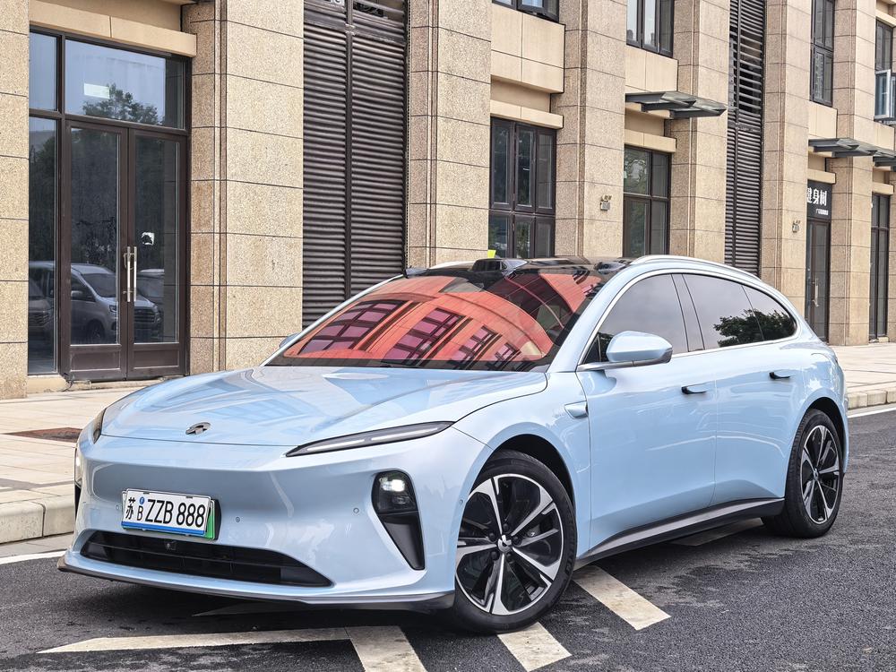 NIO NIO ET5T
