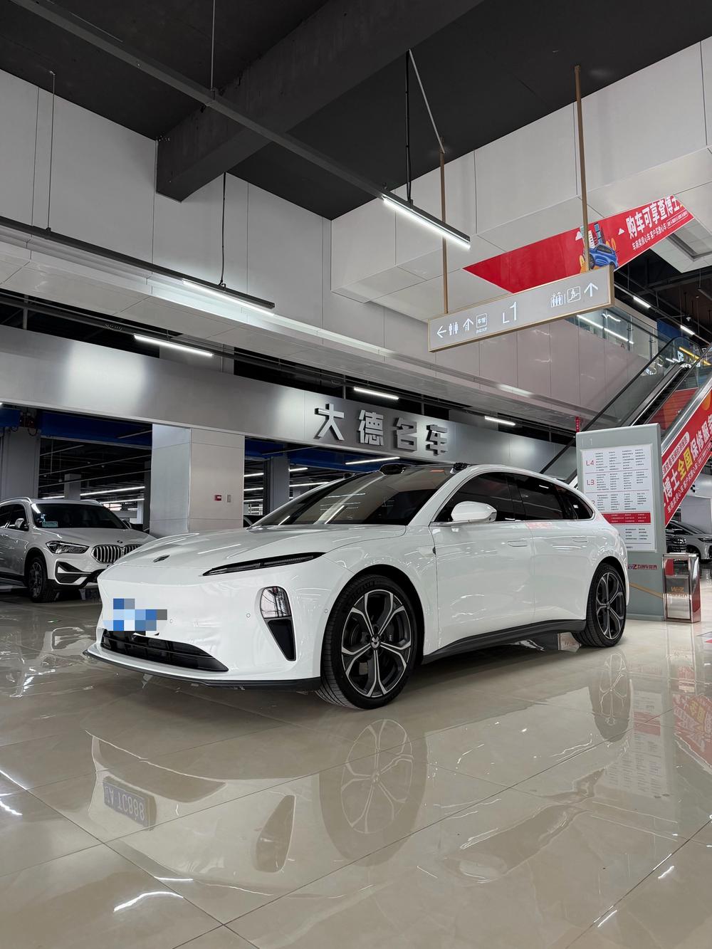 NIO NIO ET5T