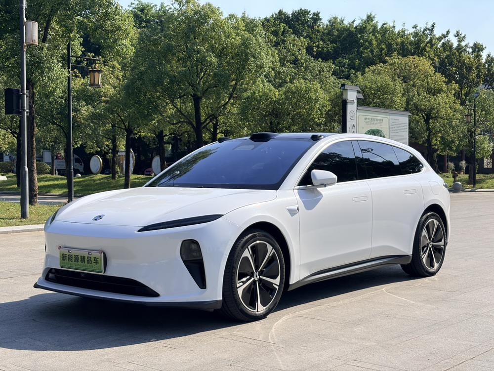 NIO NIO ET5T