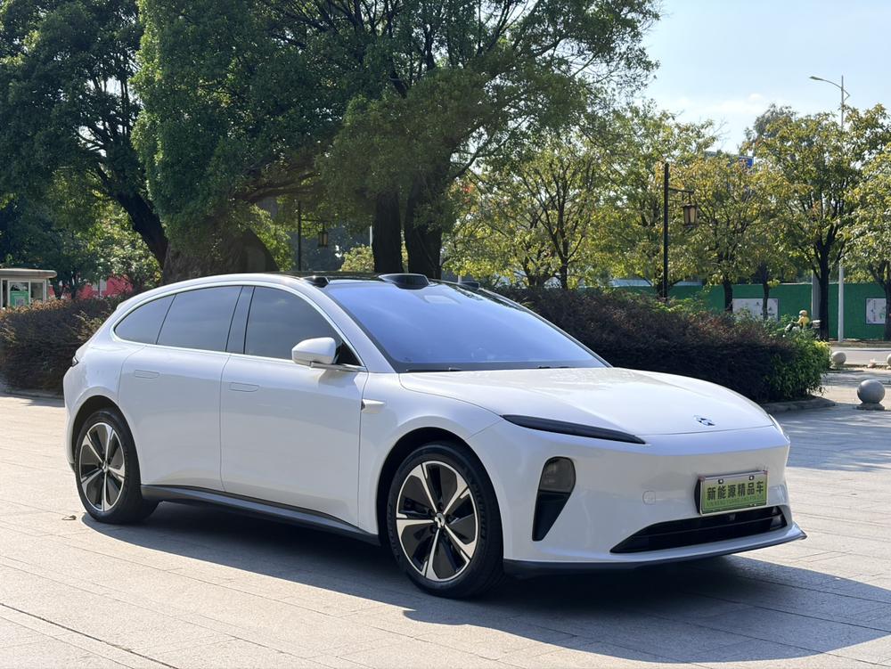 NIO NIO ET5T