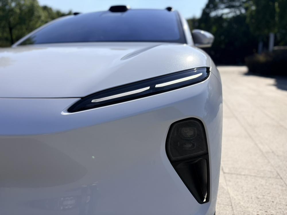 NIO NIO ET5T