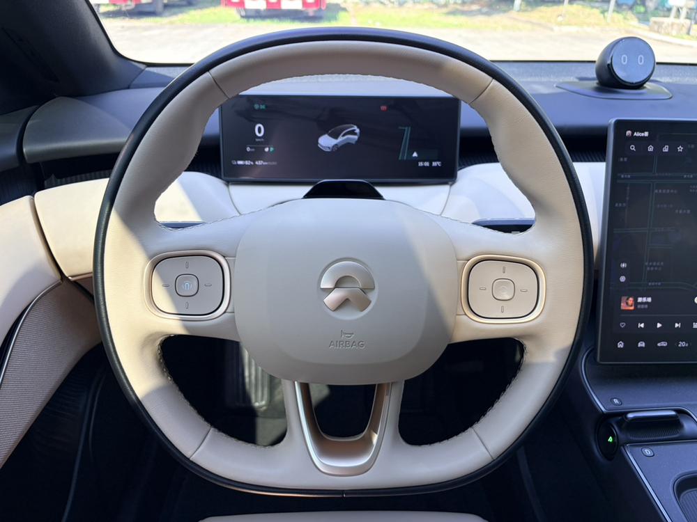 NIO NIO ET5T
