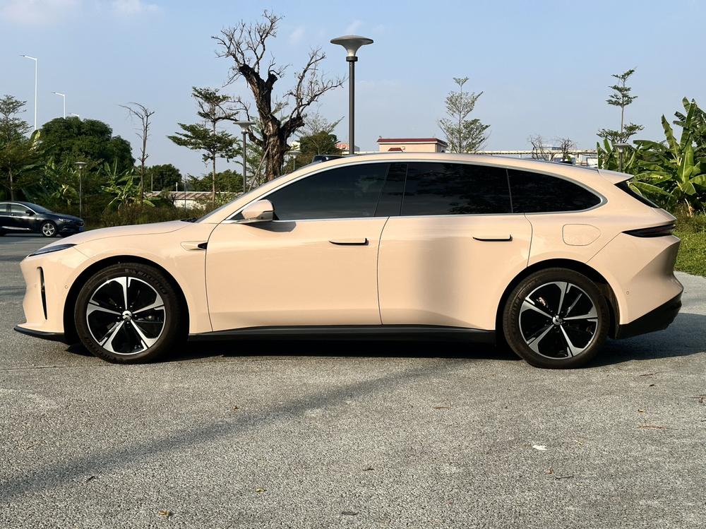 NIO NIO ET5T