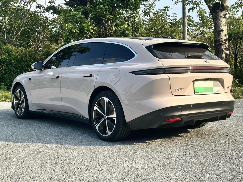NIO NIO ET5T