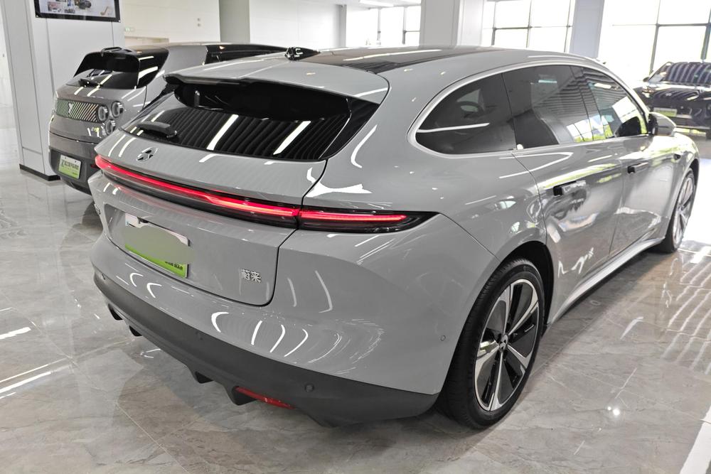 NIO NIO ET5T