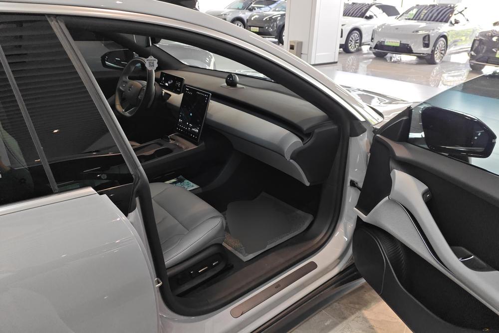 NIO NIO ET5T