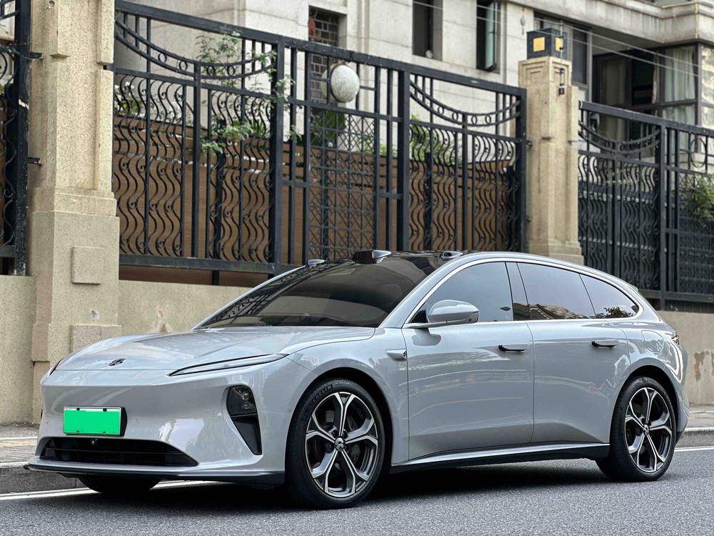 NIO NIO ET5T