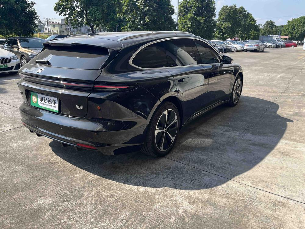 NIO NIO ET5T