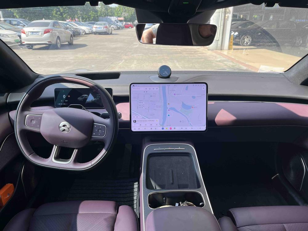 NIO NIO ET5T