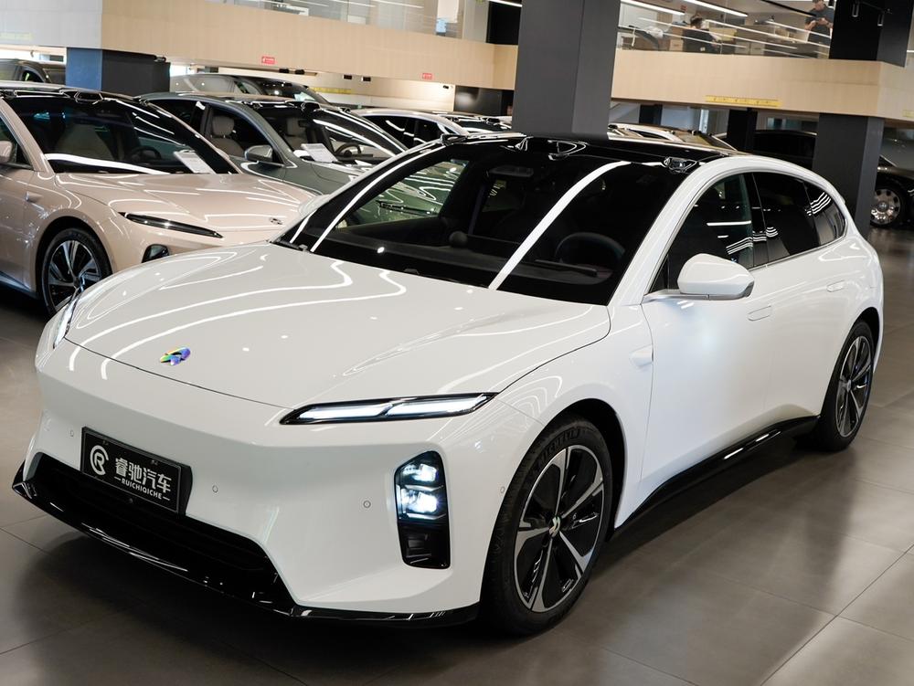 NIO NIO ET5T