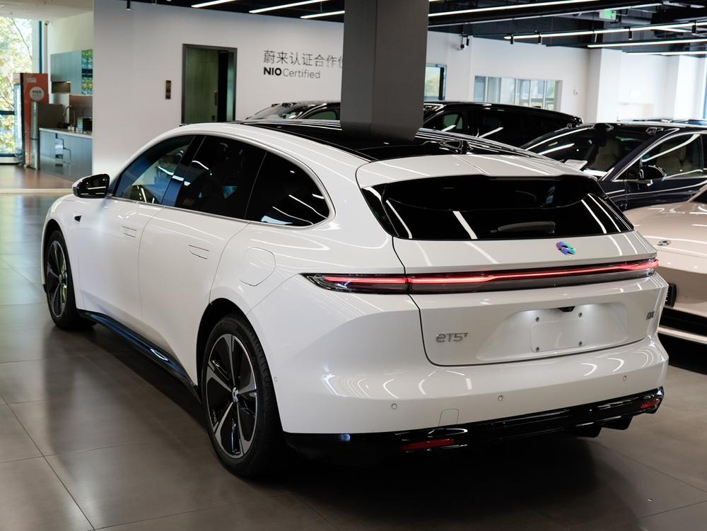 NIO NIO ET5T