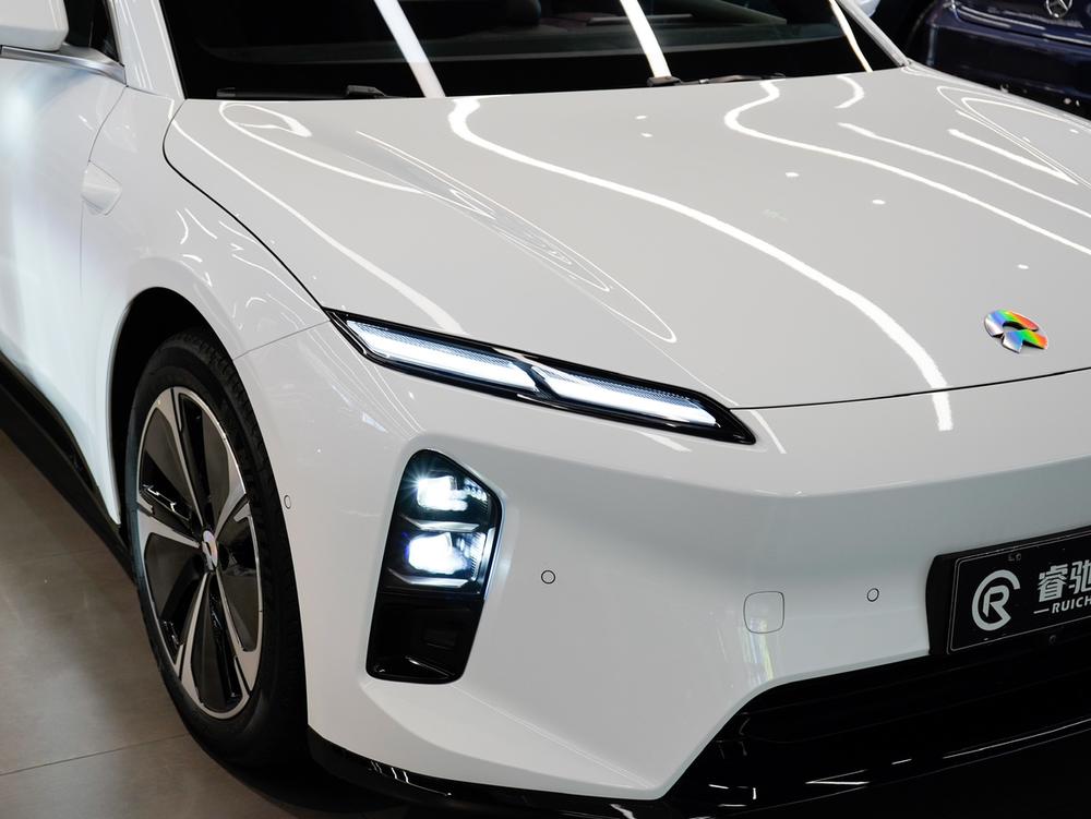 NIO NIO ET5T