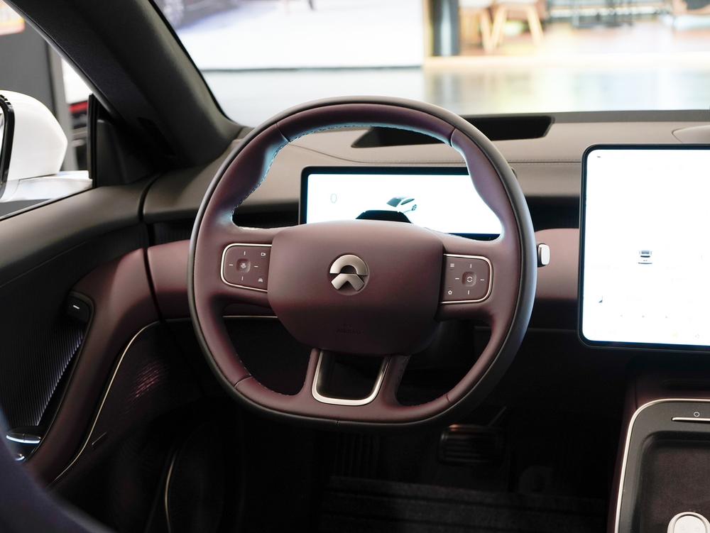 NIO NIO ET5T