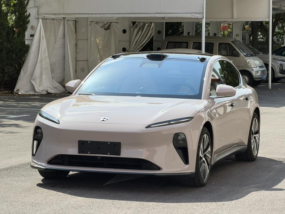 NIO NIO ET5T