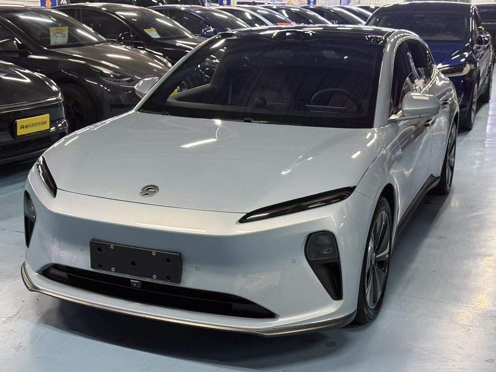 NIO NIO ET5T