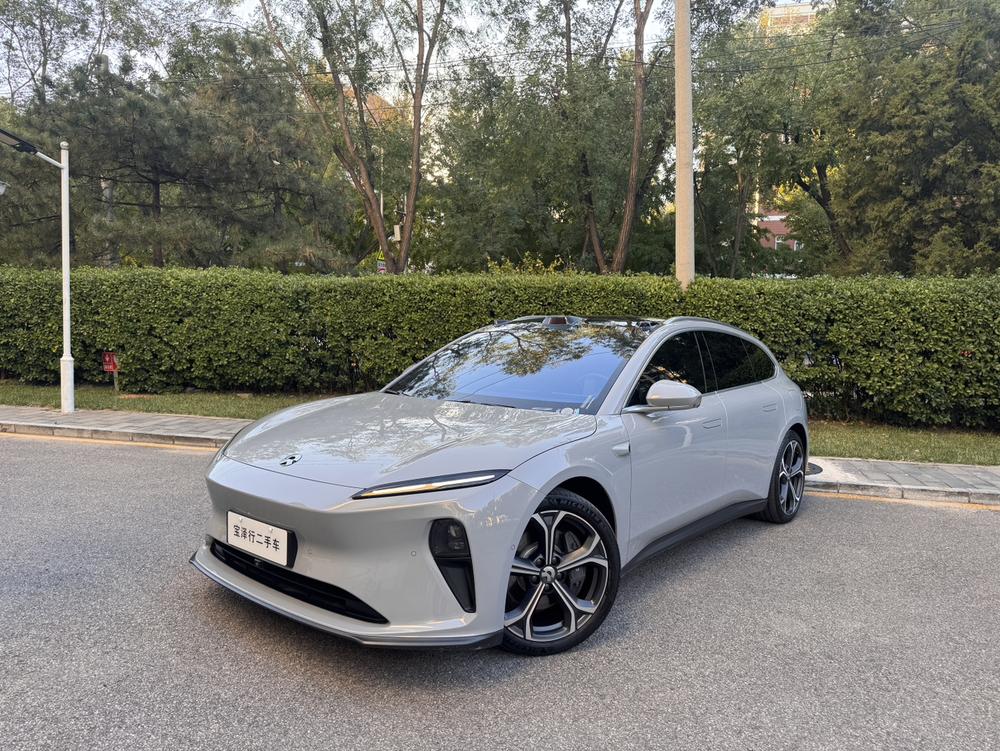 NIO NIO ET5T