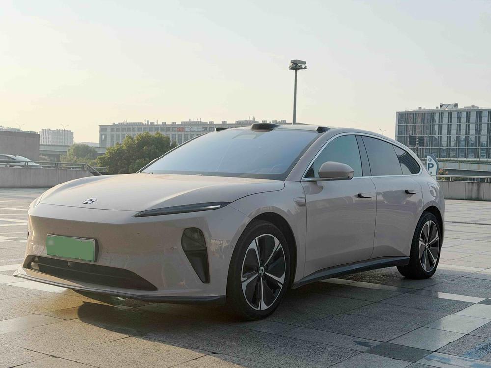 NIO NIO ET5T