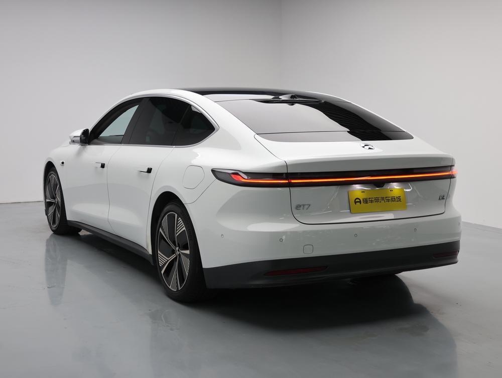 NIO NIO ET7