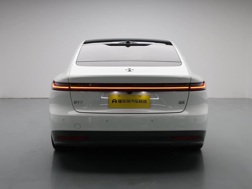 NIO NIO ET7