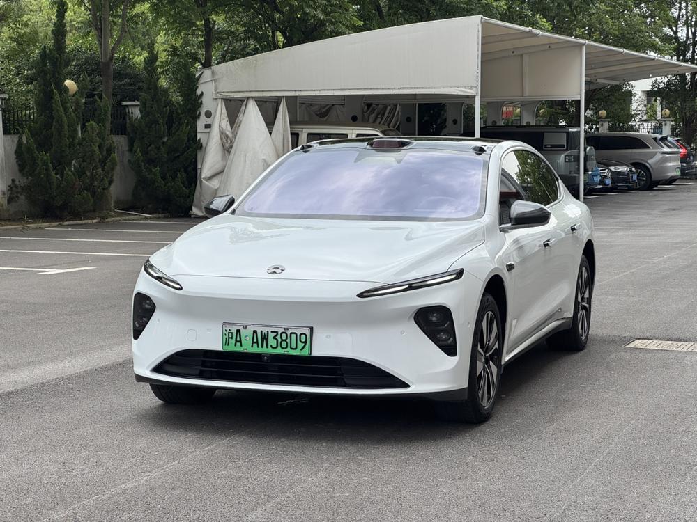 NIO NIO ET7