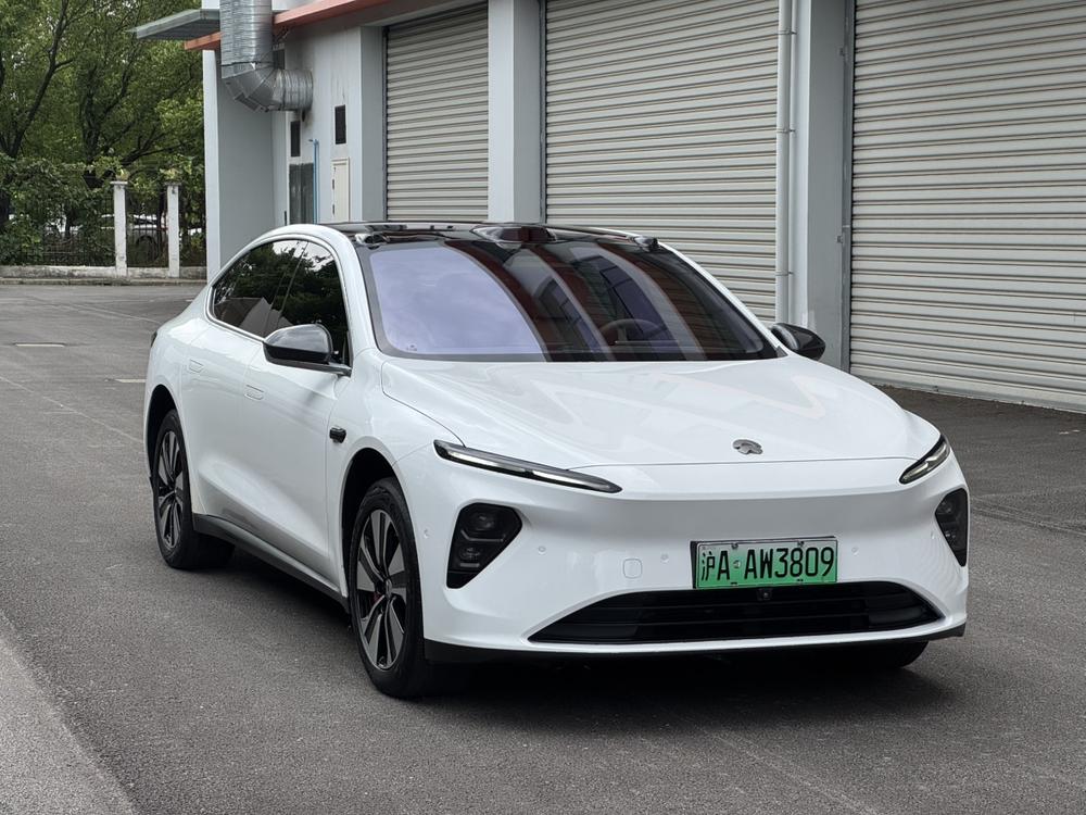 NIO NIO ET7