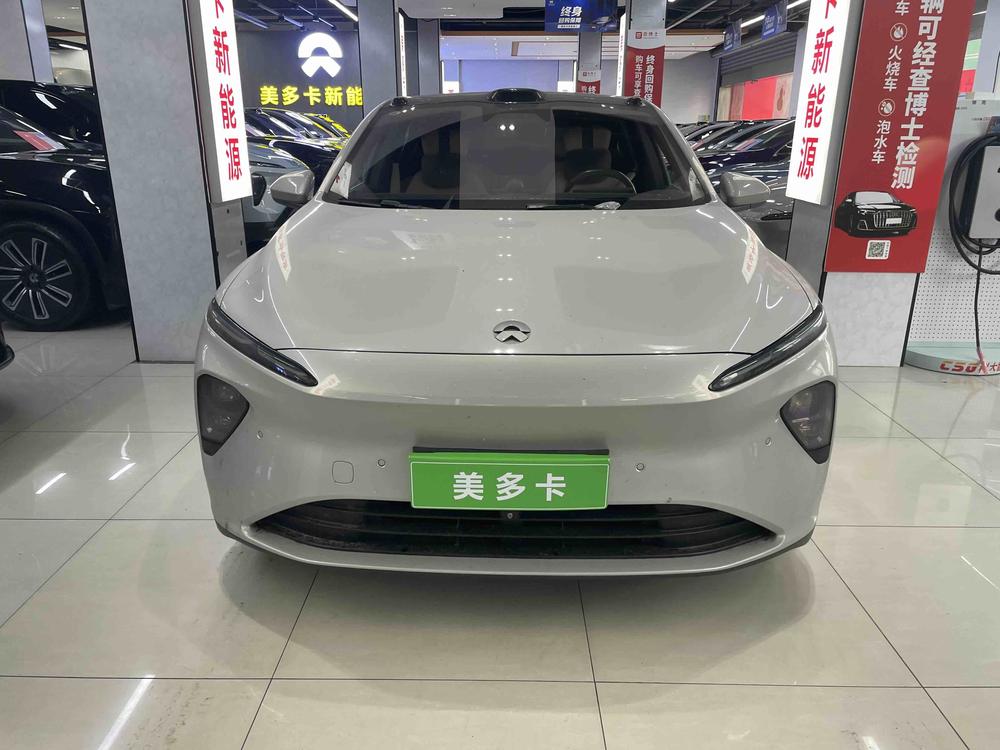 NIO NIO ET7