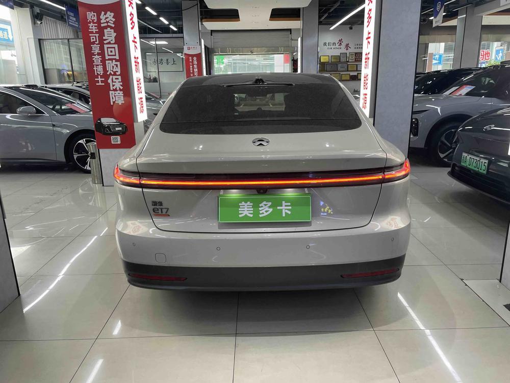 NIO NIO ET7
