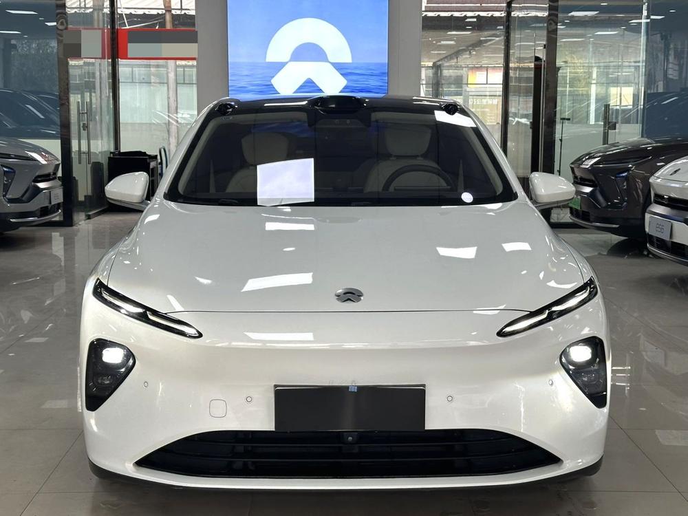 NIO NIO ET7