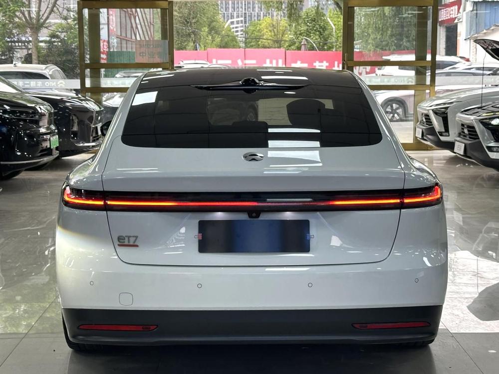 NIO NIO ET7