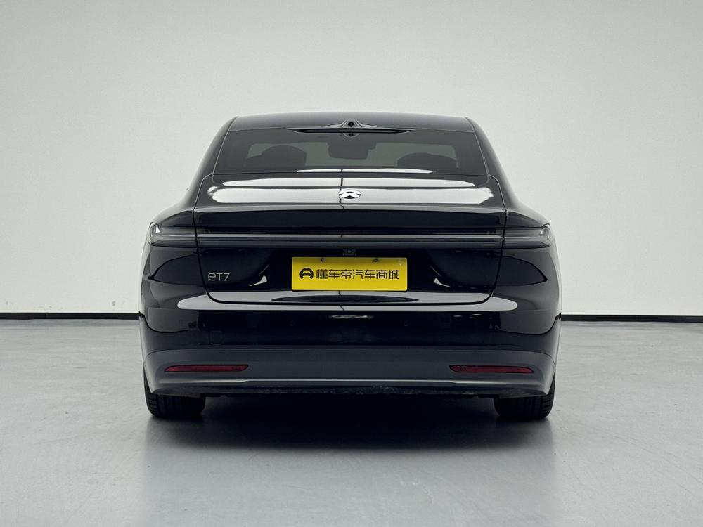 NIO NIO ET7
