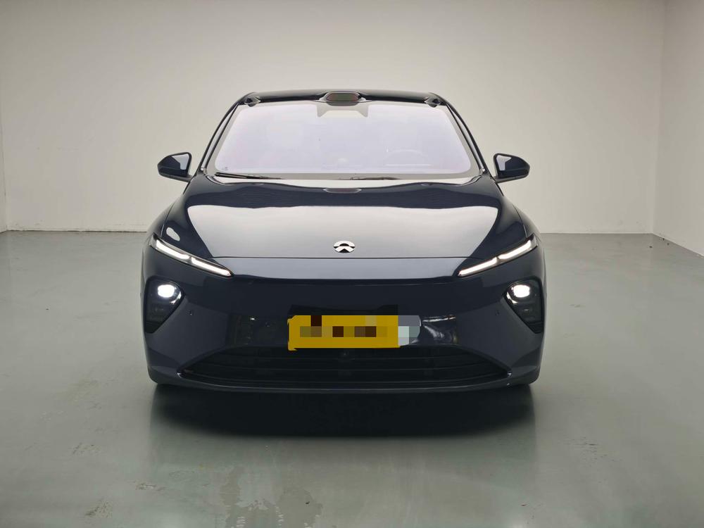 NIO NIO ET7