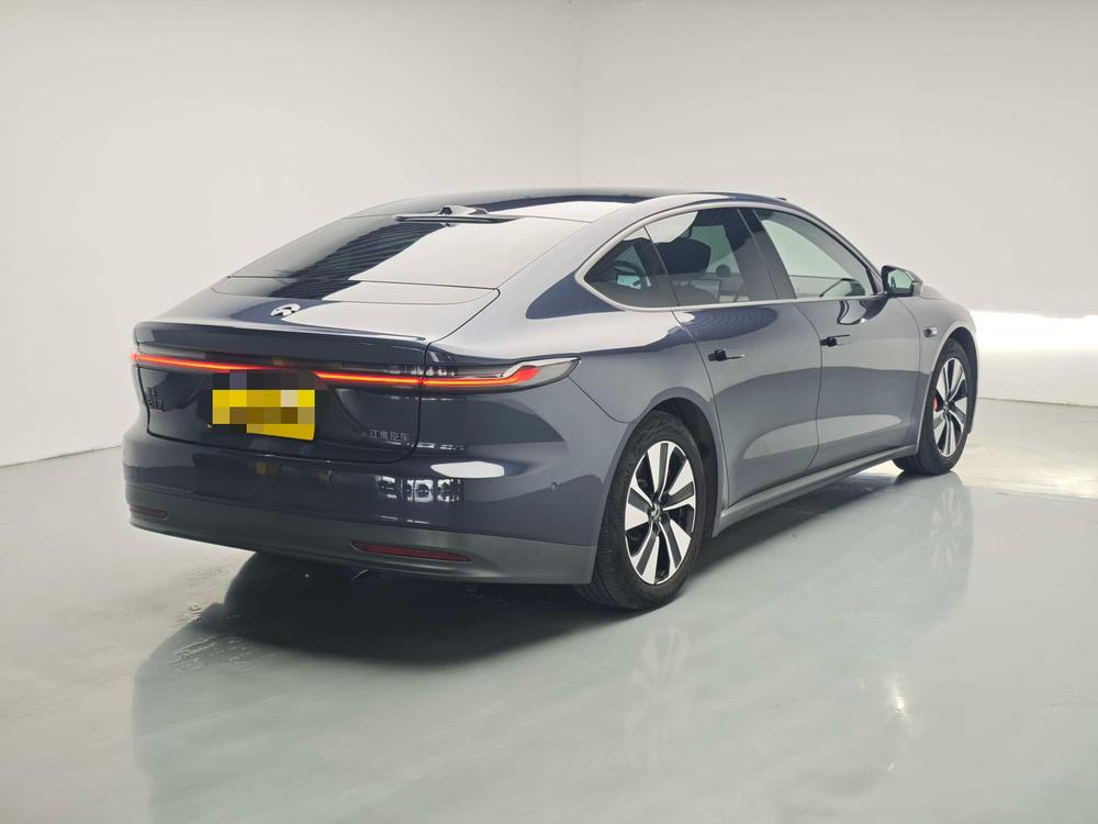 NIO NIO ET7