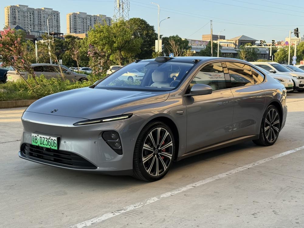NIO NIO ET7