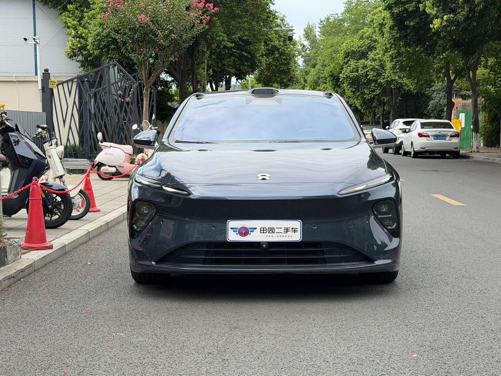 NIO NIO ET7