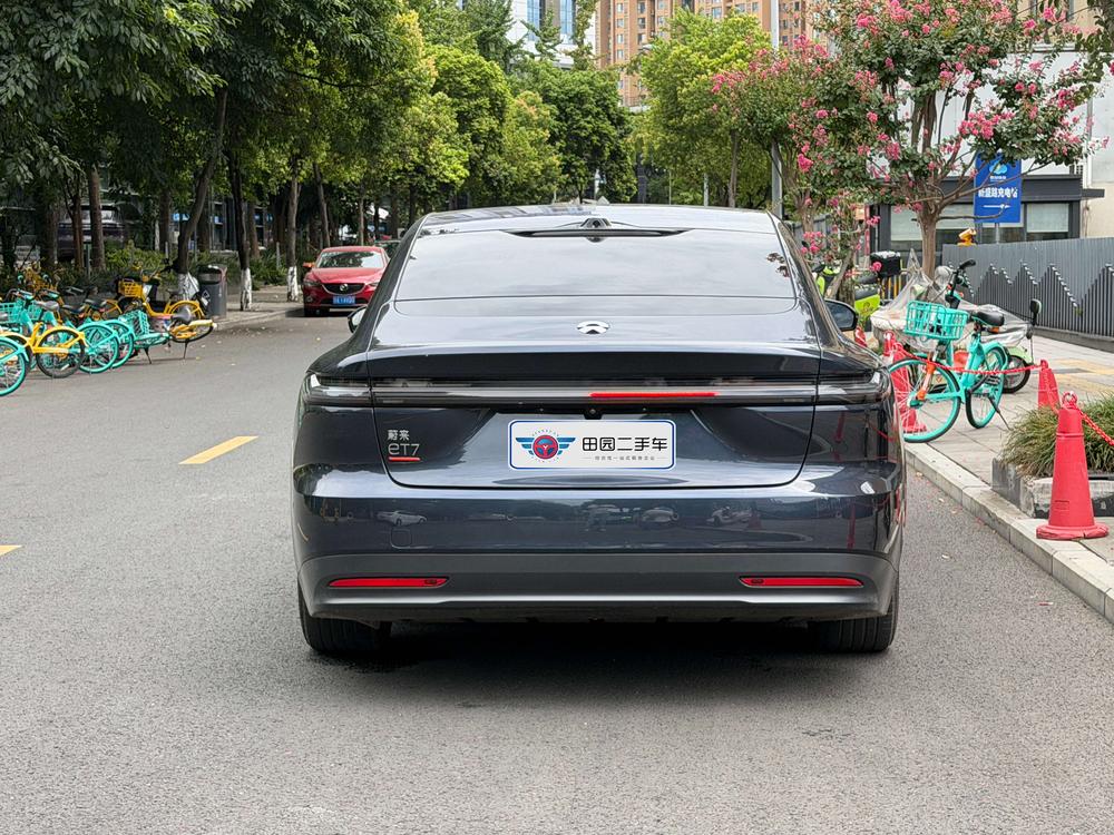 NIO NIO ET7